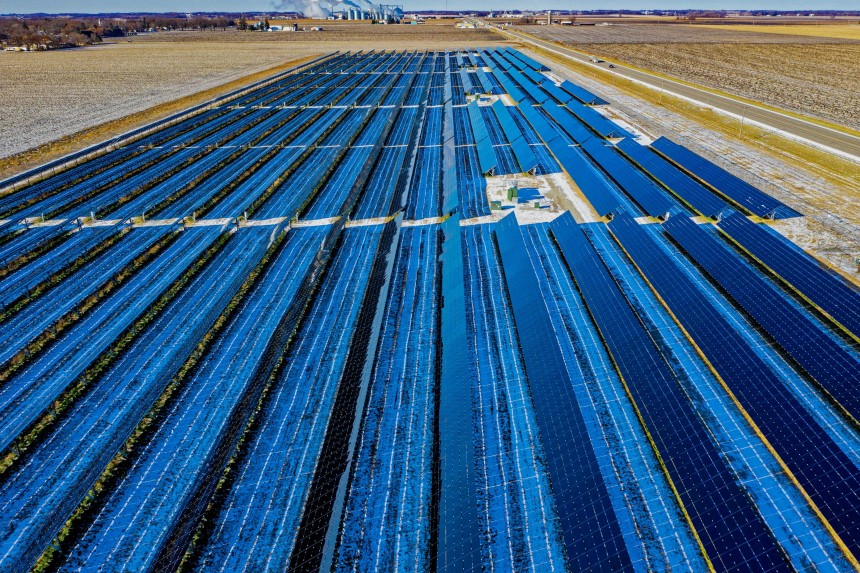 Breakthrough Solar Cells Achieve 60% Efficiency